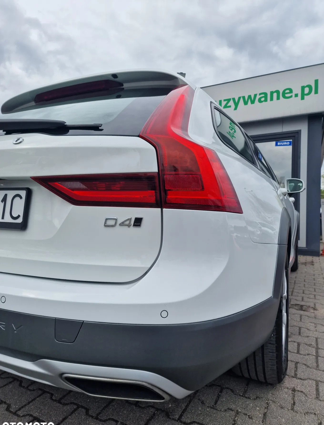 Volvo V90 Cross Country cena 84900 przebieg: 375480, rok produkcji 2017 z Ryki małe 497